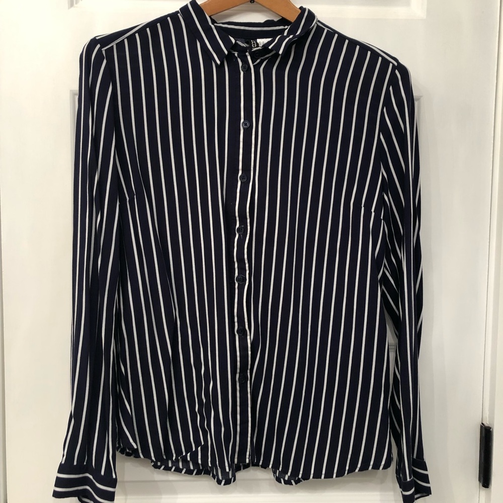 H&M Medium Long-sleeve Button Up